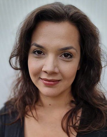 ivetka_370x470